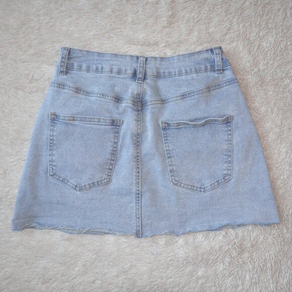 Women's Size XS Denim Mini Skirt, Jean Skirt, Light Wash Blue, Like new - Picture 4 of 4